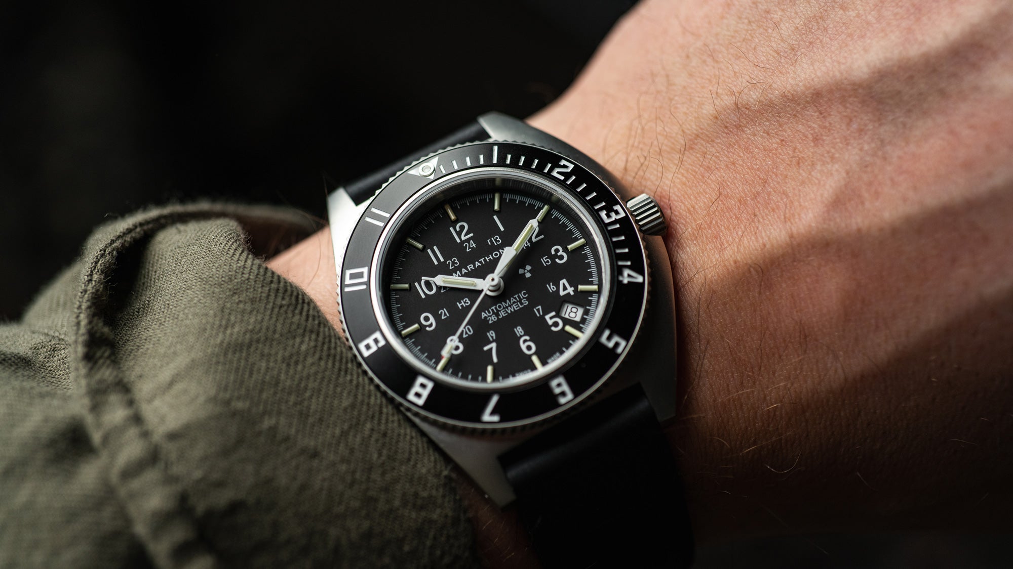 The Steel Navigator w/ Date Automatic